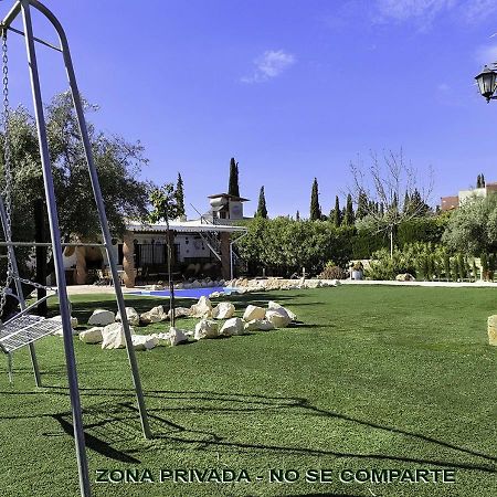 Villa Capricho De Luna Caparacena Luaran gambar